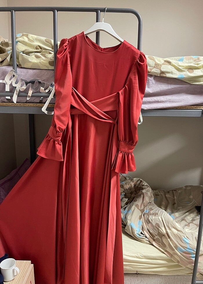 Kremit nar çiçeği abiye saten - Görsel 2