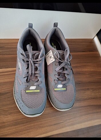 42 Beden gri Renk Skechers Orjinal Ayakkabı