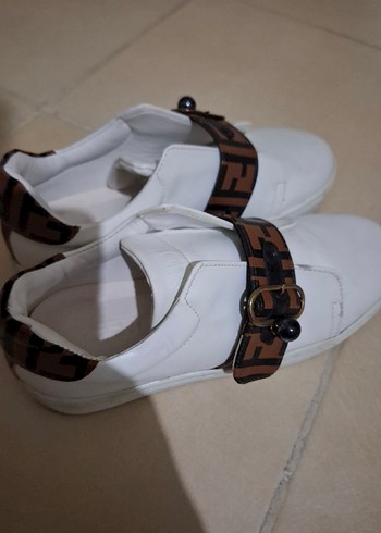 Beyaz Deri Kemerli Sneaker - Görsel 3