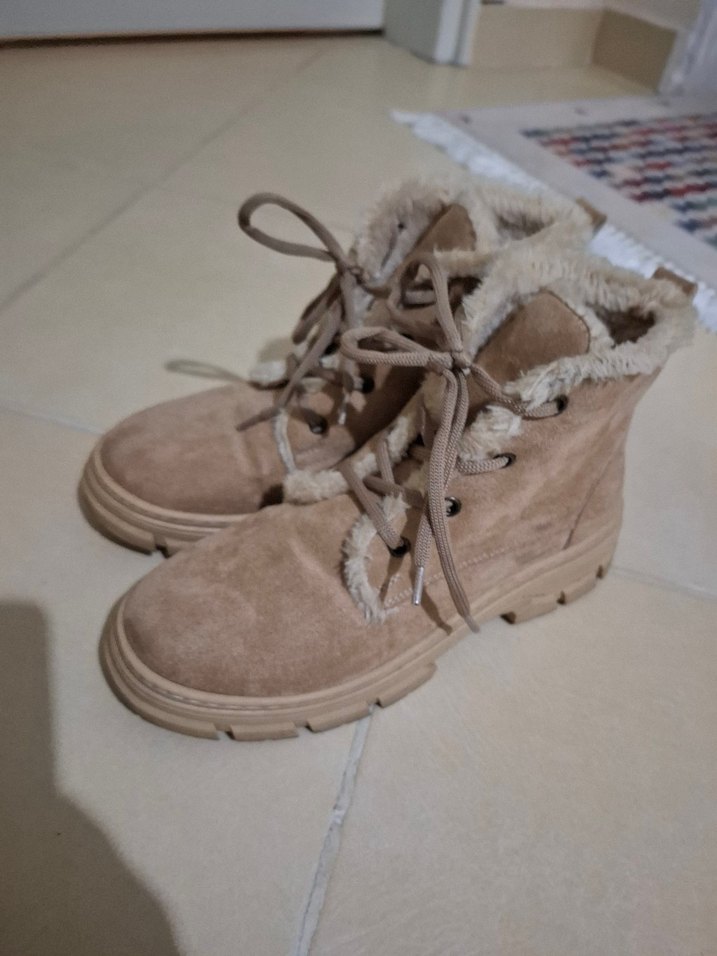 Bej Süet Tüylü Kadın Dolgu Topuk Bot - Görsel 3