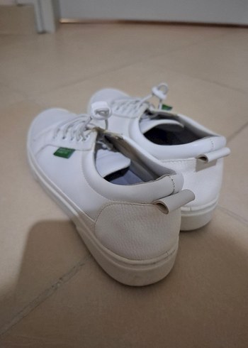 Beyaz Minimalist Kadın Spor Ayakkabı - Görsel 2