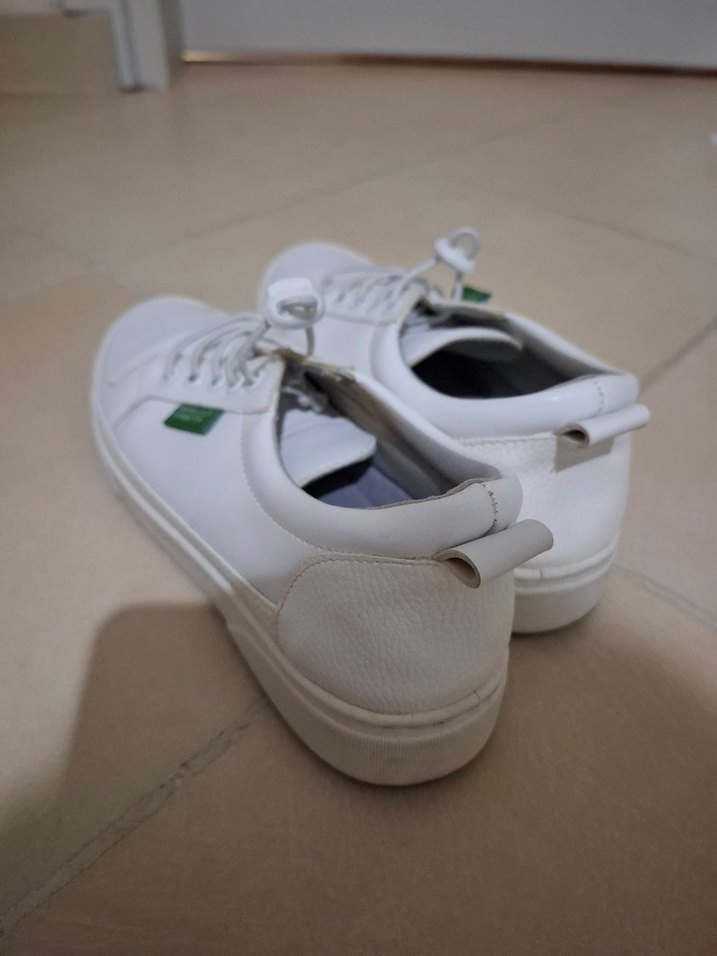 Beyaz Minimalist Kadın Spor Ayakkabı - Görsel 2