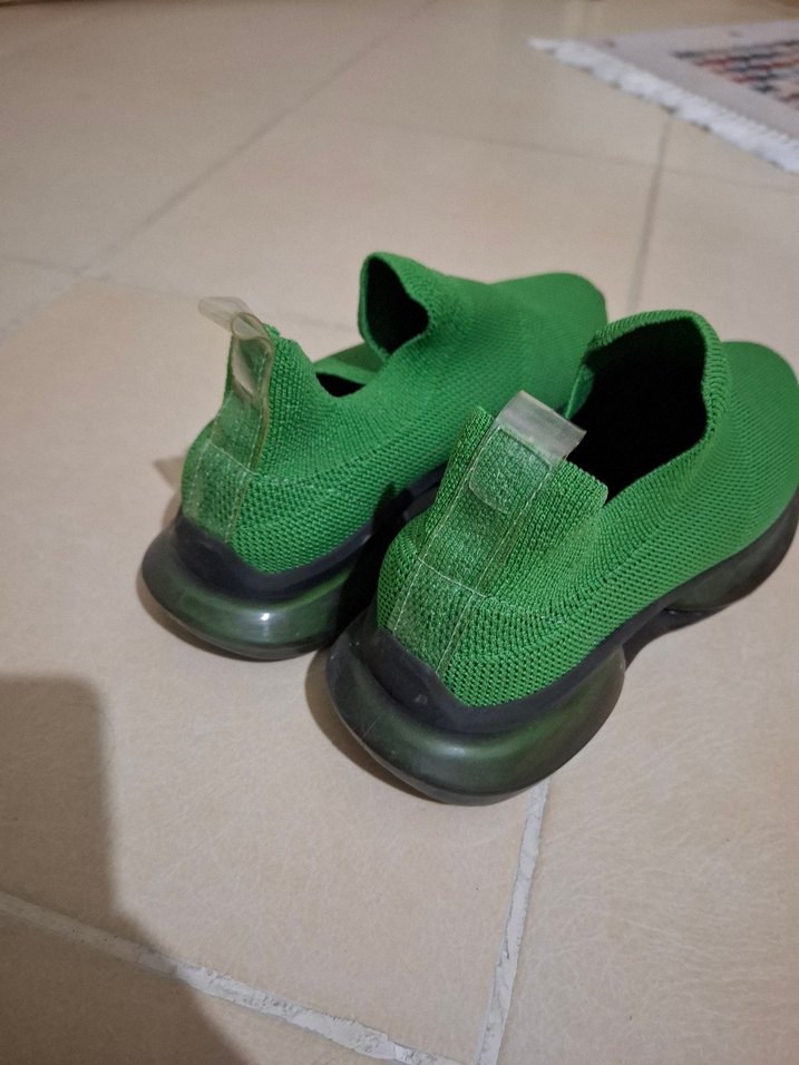 Yeşil Elastik Kadın Spor Ayakkabı - Görsel 3