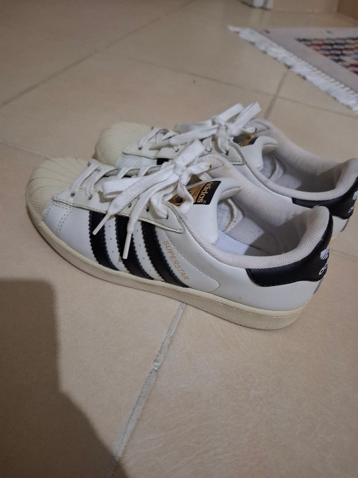 Beyaz Siyah Adidas Superstar Sneakers - Görsel 2
