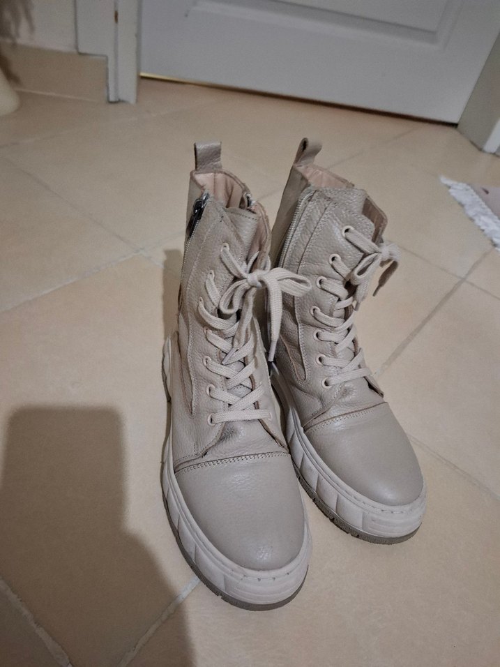 Bej Deri Kadın Spor Botlar - Görsel 3