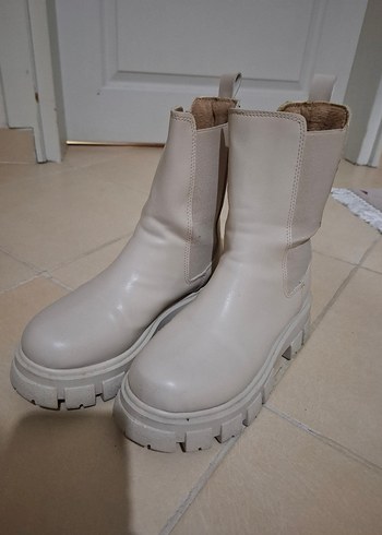 Bej Kadın Kürklü Platform Topuklu Bot - Görsel 2