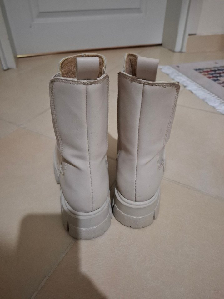 Bej Kadın Kürklü Platform Topuklu Bot - Görsel 4