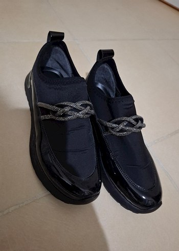 Siyah Zincir Detaylı Stiletto Topuklu Spor Ayakkabı - Görsel 5