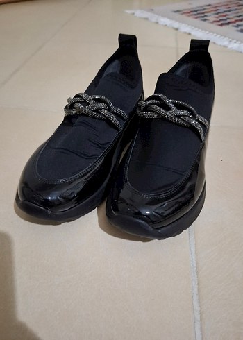 Siyah Zincir Detaylı Stiletto Topuklu Spor Ayakkabı - Görsel 4