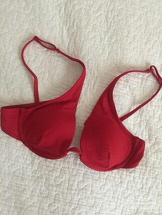 Oysho kirmizi bikini ustu