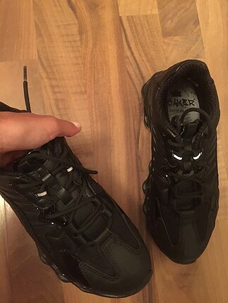 Bershka siyah yuksek tabanli sneakers
