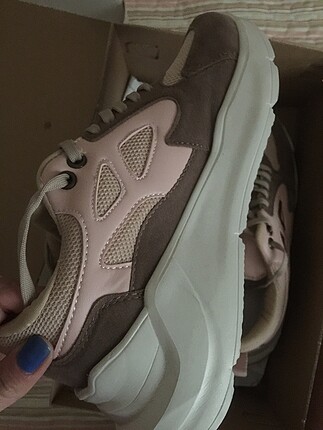 Yuksek topuklu sneakers