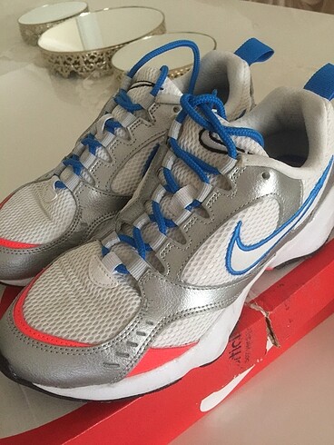 Orjinal nike air spor ayakkabisi