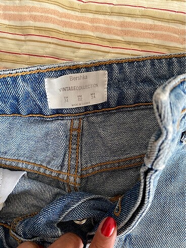 34 Beden Bershka kisa jean sort