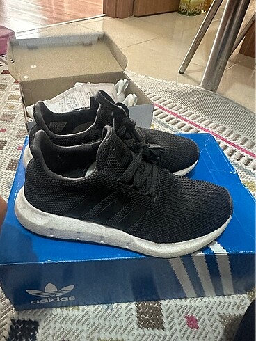 36 Beden Adidas swift Run
