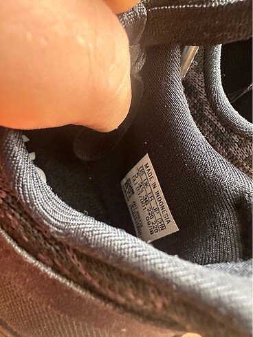 36 Beden siyah Renk Adidas bayan ayakkabı
