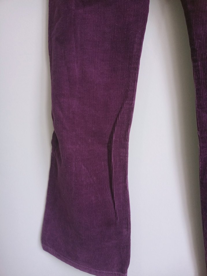 Mor Kadife Düğmeli Kız Pantolon - Görsel 4
