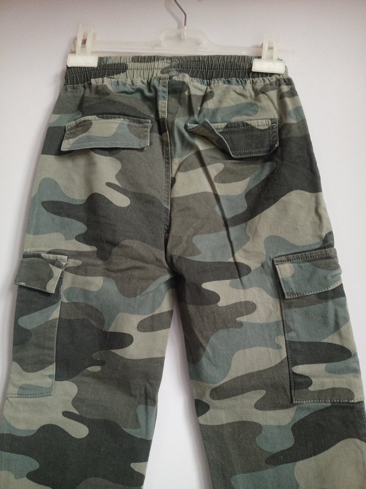 Erkek Çocuk Kamuflaj Desenli Gri Bol Pantolon - Görsel 4