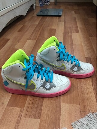 Nike kadın beyaz orijinal spor ayakkabı