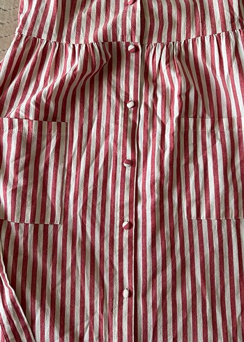 Düğmeli Kırmızı Çizgili Uzun Keten Elbise - Görsel 4