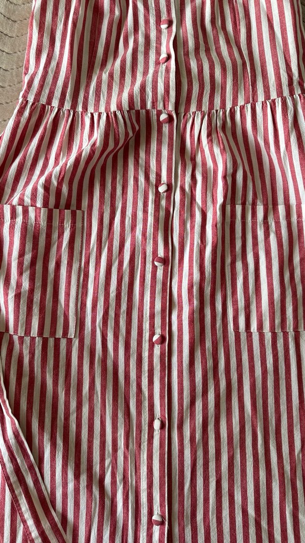 Düğmeli Kırmızı Çizgili Uzun Keten Elbise - Görsel 4