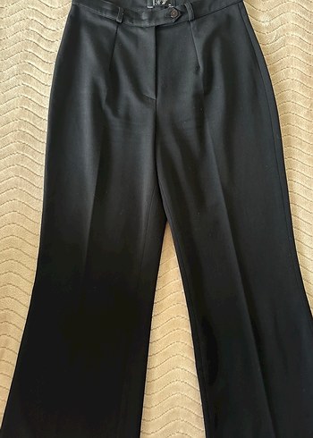 Kadın Siyah Regular Fit Kumaş Pantolon - Görsel 3