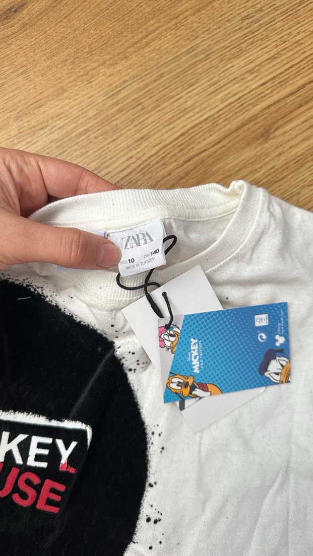 Kız Çocuk Beyaz Mickey Mouse Baskılı Tişört - Görsel 4