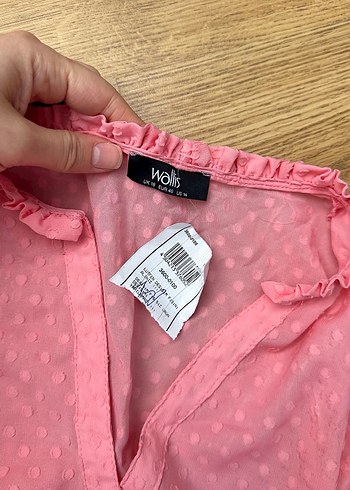 Pembe Fırfırlı V Yaka Kadın Gömlek - Görsel 7