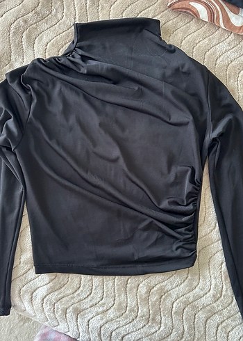 Uzun Kollu Siyah Drapeli Boğazlı Bluz - Görsel 2