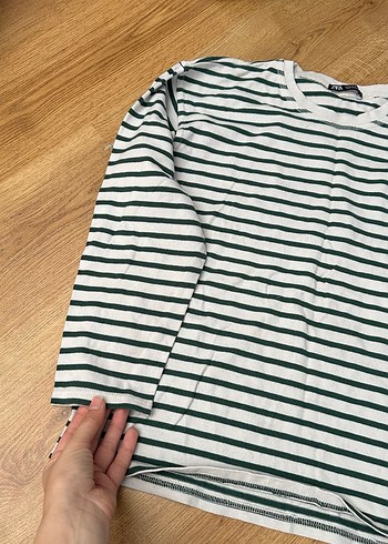 Uzun Kollu Beyaz Çizgili Kadın Tişört - Görsel 3