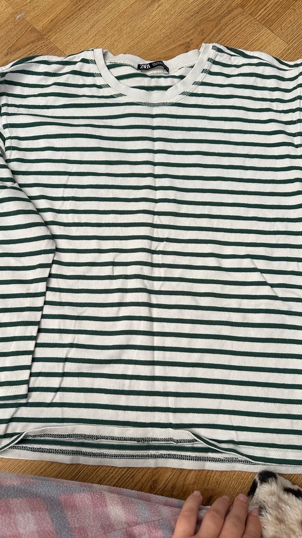 Uzun Kollu Beyaz Çizgili Kadın Tişört - Görsel 5