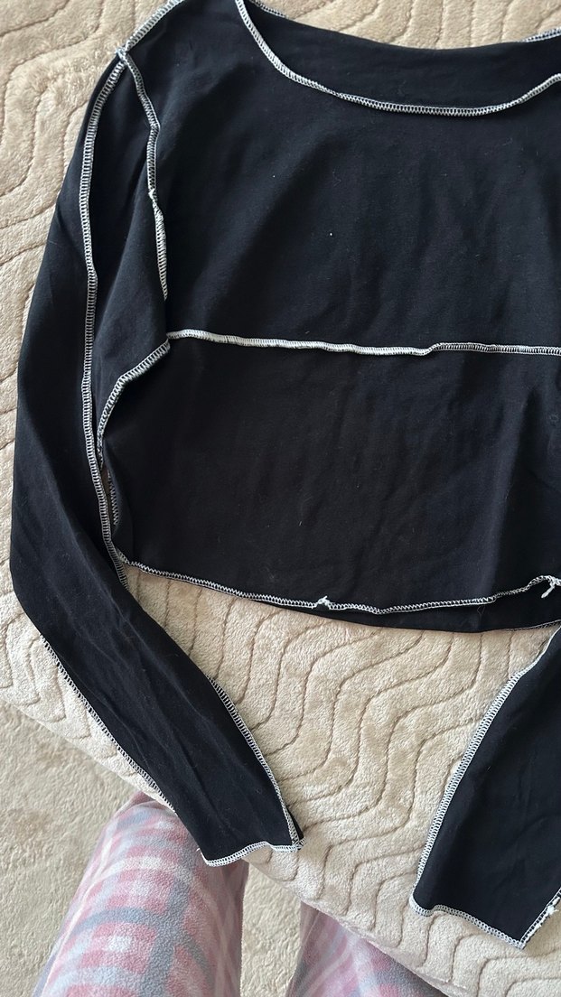 Uzun Kollu Siyah Crop Top - Görsel 3