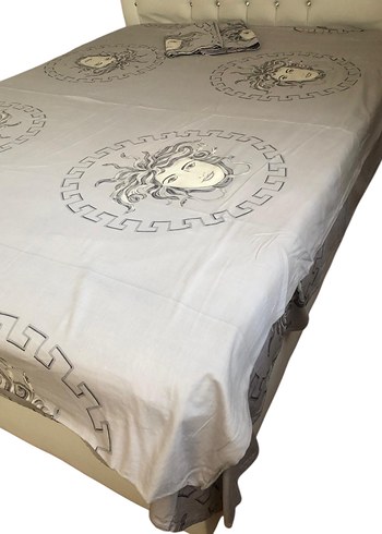 Beyaz ve Gri Baskılı Nevresim - Görsel 3