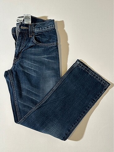 Levis 550