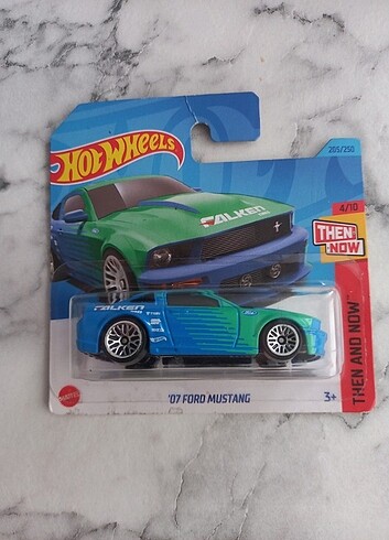 Hot wheels 07 ford mustang