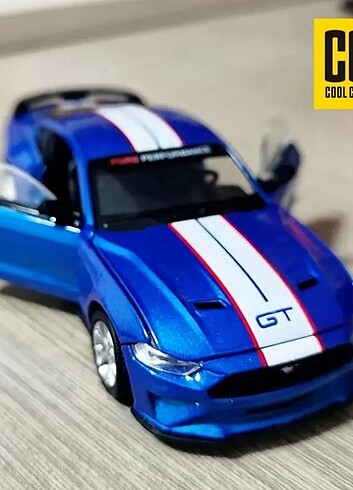  CCA marka mavi renk Ford mustang gt 2018 (videoyu izleyin)