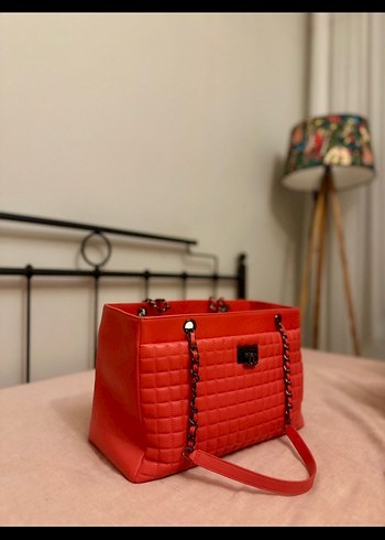 Chanel Kırmızı Deri Kadın El Çantası