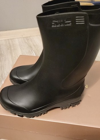 Siyah Çocuk Çizme - Görsel 2