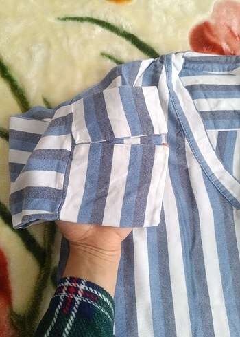 Mavi Çizgili V Yaka Pamuklu Kadın Gömlek - Görsel 3