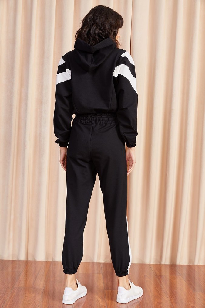 Siyah Çizgili Kadın Eşofman Takımı - Görsel 2