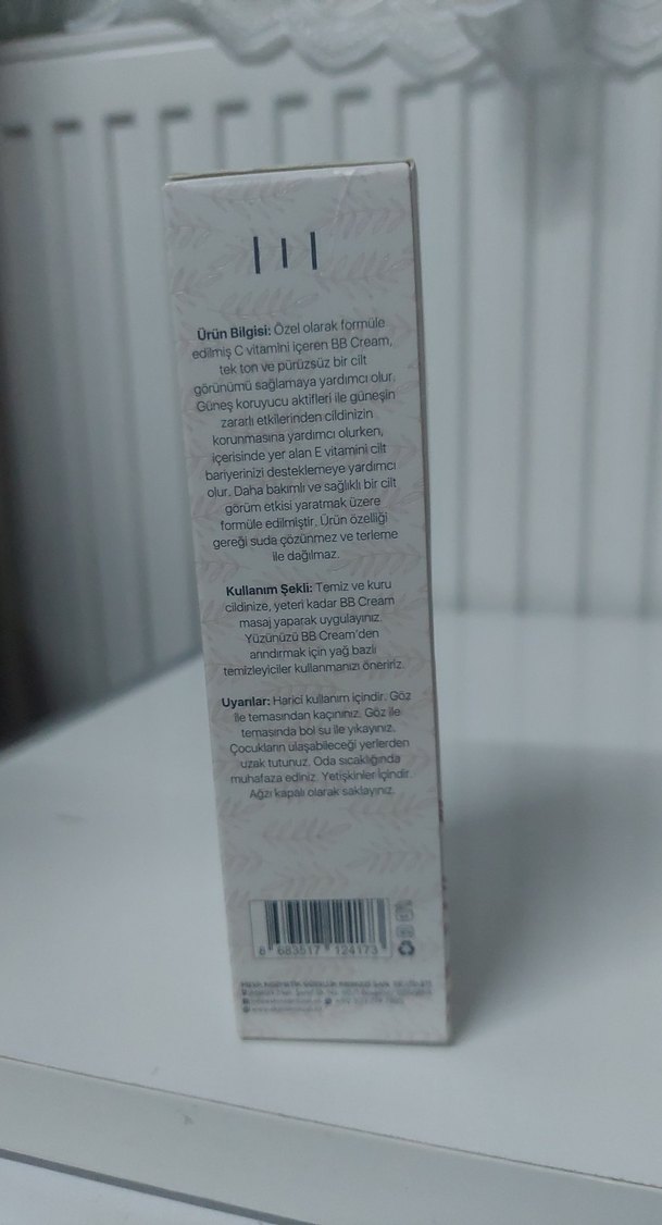 Orta Tonlu Parlak Bej BB Krem SPF50+ - Görsel 2