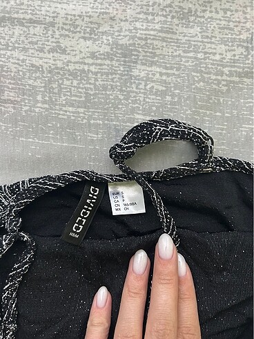 H&M Hm simli Çıtçıtlı üst