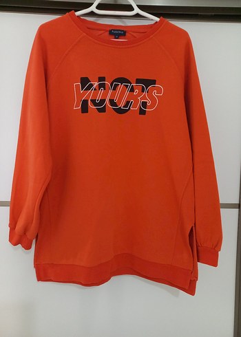 Kırmızı Baskılı Uzun Kollu Sweatshirt