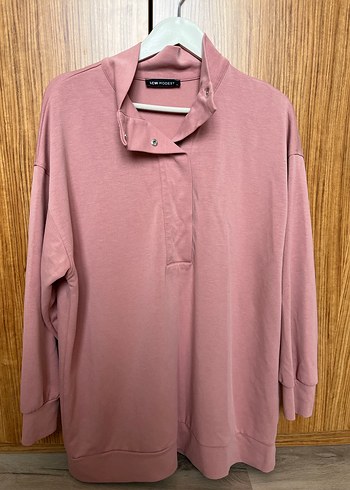 Düğmeli Yüksek Yakalı Pembe Sweatshirt