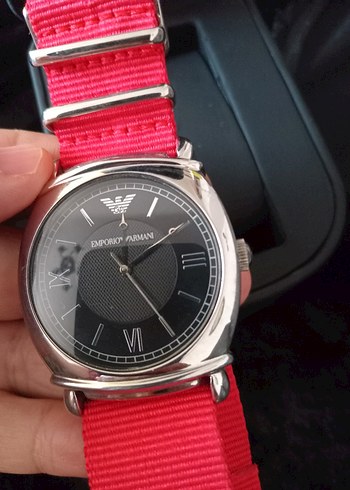 Beden Kırmızı Kayışlı Modern Klasik Emporio Armani Saat