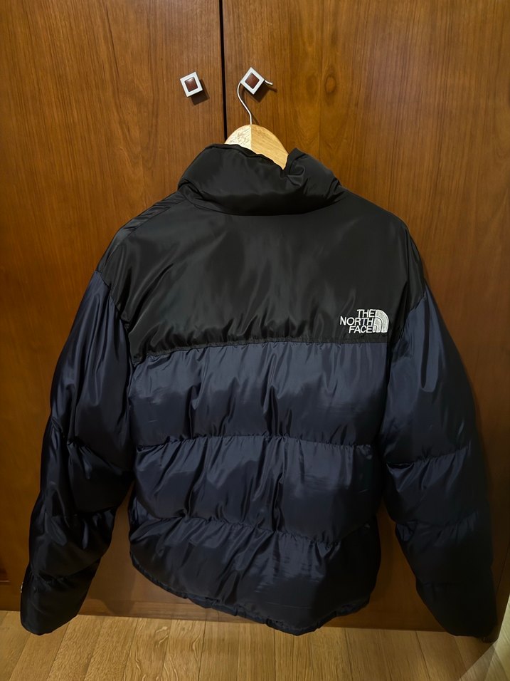 The North Face Siyah Şişme Mont - Görsel 2