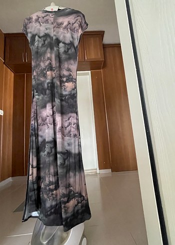 Uzun Kamuflaj Benzeri Desenli Rahat Elbise - Görsel 2