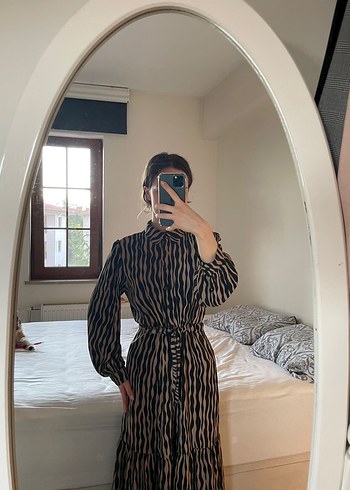 Kahverengi Zebra Desenli Uzun Kadın Elbisesi - Görsel 6