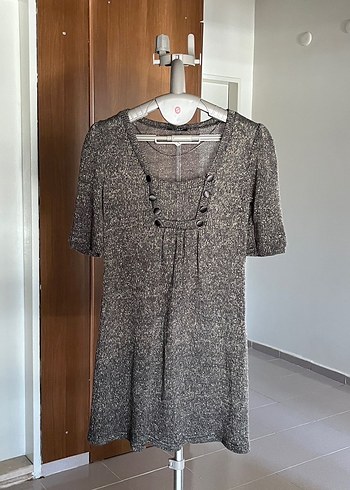 V Yaka Triko Midi Elbise - Görsel 3