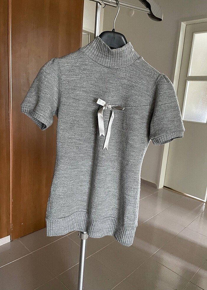 Parıltılı kısa kol gümüş kazak - Görsel 2